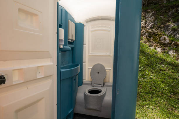 Best Portable Restroom Maintenance and Cleaning  in Freedom, PA